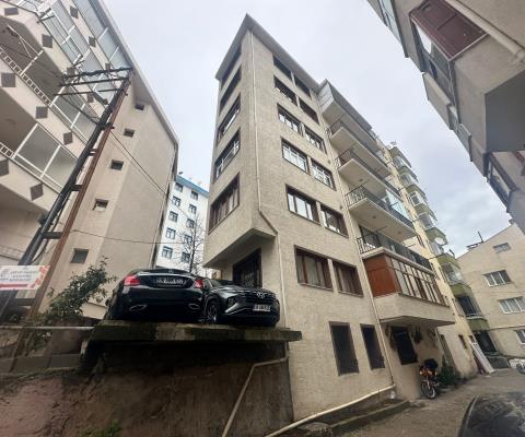 Artvin Merkez 128.00 M2 3+1 Apartman Dairesi