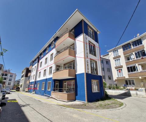 Tekirdağ Muratlı 116 M2 2+1 Apartman Dairesi — foto 3