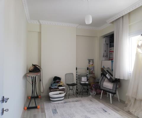 İzmir Menemen 126 M2 3+1 Apartman Dairesi — foto 8