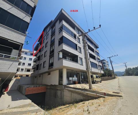 Yalova Armutlu 180 M2 4 + 1 Apartman Dairesi