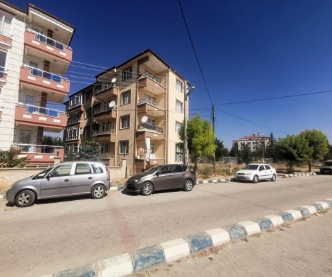 Afyonkarahisar Bolvadin 115 M2 3+1 Apartman Dairesi