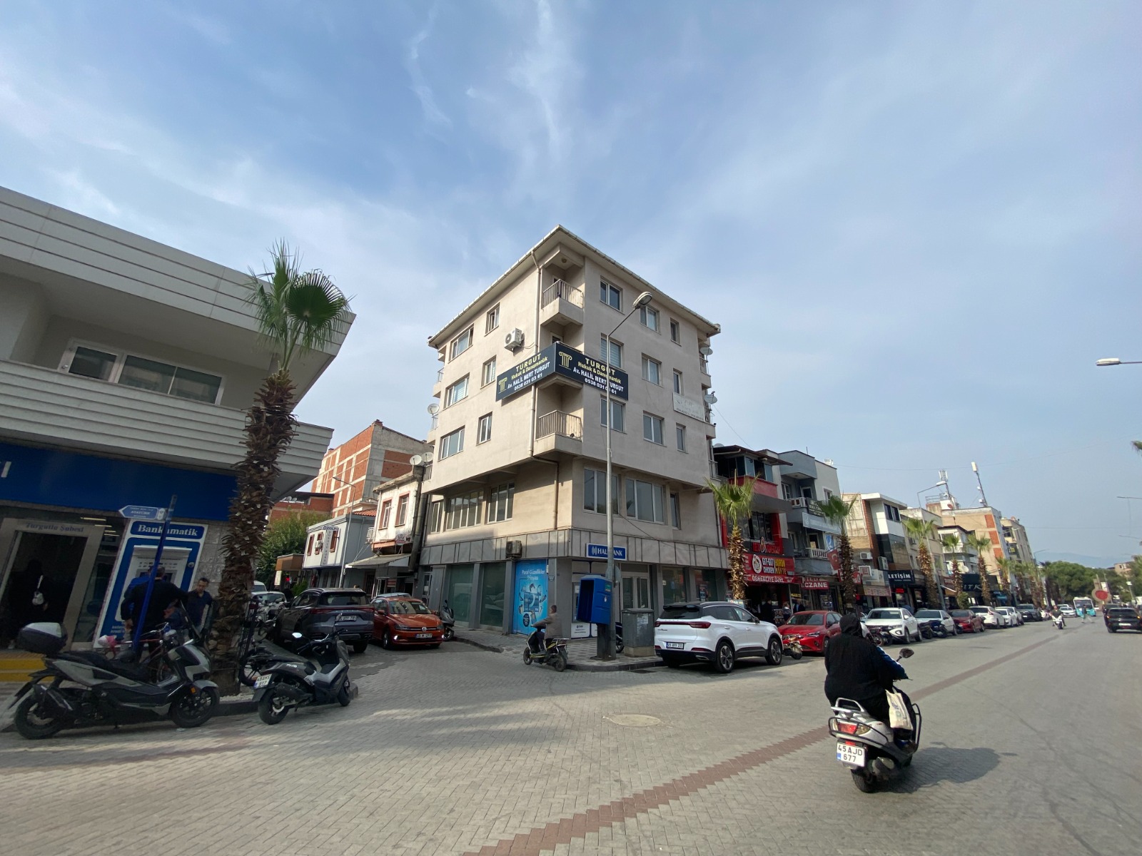 İşyeri - MANİSA TURGUTLU - 68 m²