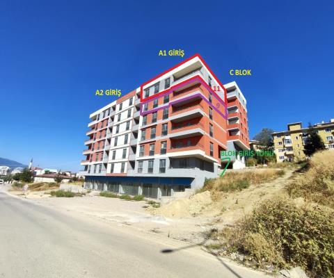 Bursa İnegöl 154 M2 4+1 Apartman Dairesi — foto 2