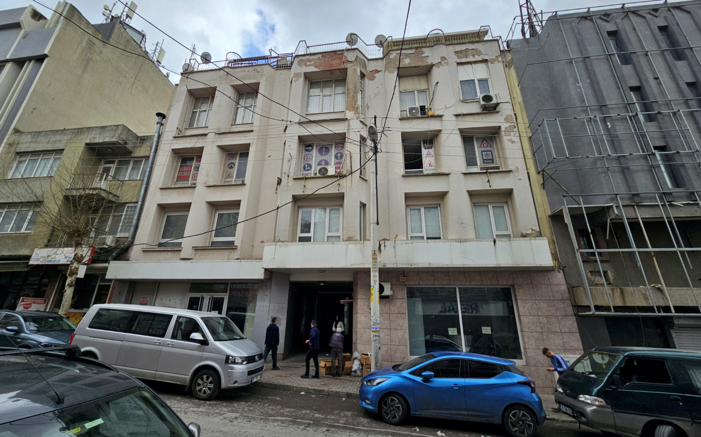 İşyeri - İZMİR KONAK - 268 m²