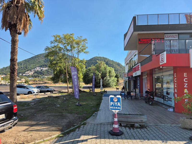 İşyeri - İZMİR BALÇOVA - 183 m²