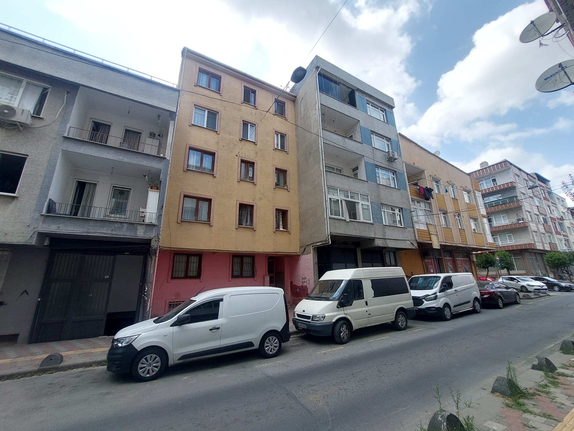 Satılık Daire - İstanbul Esenler