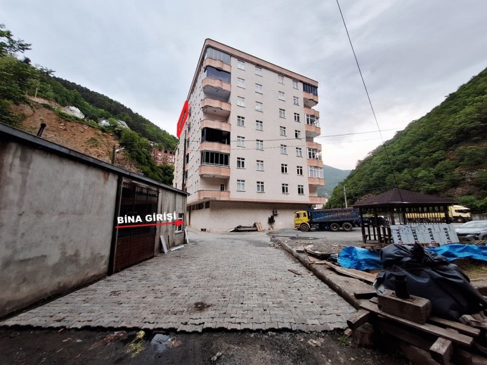 Artvin Borçka 115.00 M2 3+1 Apartman Dairesi