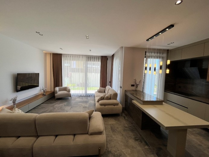 Antalya Döşemealtı 214m2 6+1 Apartman Dairesi — foto 5