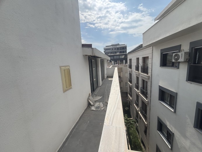 İzmir Çiğli Satılık 87m2 3+1 Apartman Dairesi — foto 8