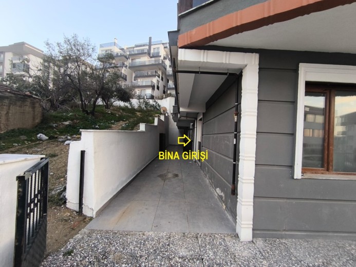 İzmir Menemen 100.00 M2 3+1 Apartman Dairesi — foto 4