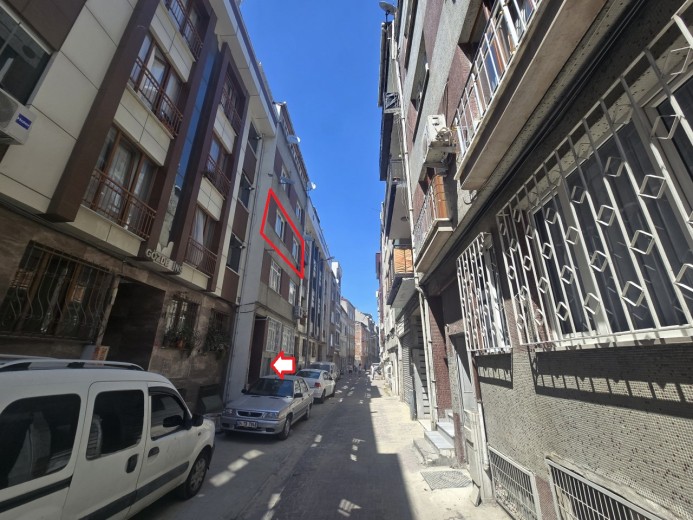 İstanbul Bayrampaşa 82.00 M2 3+1 Apartman Dairesi — foto 3