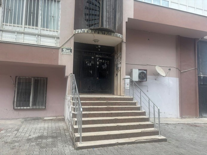 Şanlıurfa Karaköprü 138 M2 3+1 Apartman Dairesi — foto 5