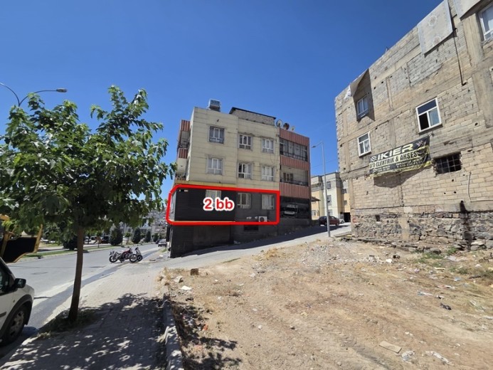 Şanlıurfa Haliliye 75 M2 Dükkan Apartman Dairesi — foto 2