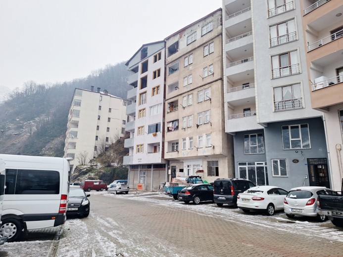 Artvin Borçka 103.00 M2 2+1 Apartman Dairesi — foto 2