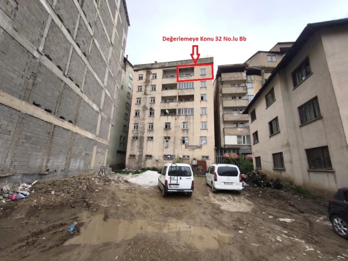 Hakkari Yüksekova 108 M2 2+1 Apartman Dairesi — foto 4