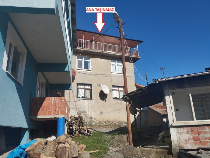 Artvin Murgul 93.00 M2 1+1 Apartman Dairesi — foto 4