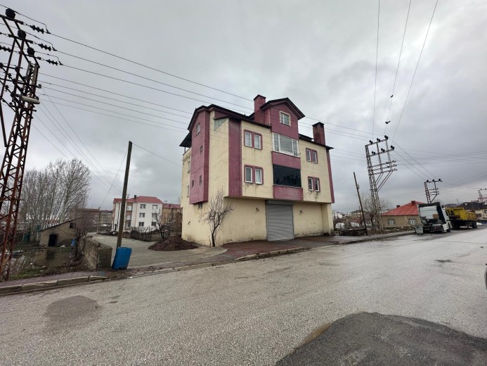 Hakkari Yüksekova Satılık Bina
