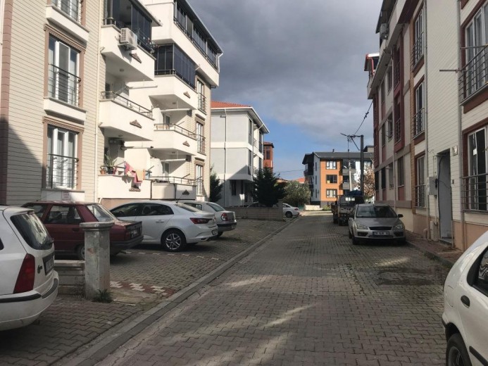 Çanakkale Biga 80.00 M2 2+1 Apartman Dairesi — foto 2