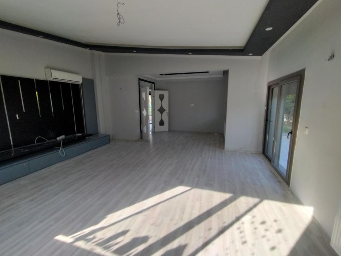 İzmir Güzelbahçe 202m2 + 48m2 Teraslı 4+1 Villa — foto 6