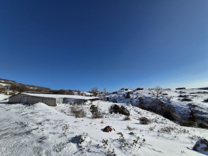 Balıkesir Gönen 2397.00 M2 Koyun Damı Ve 7.456,57 M2 Tarla — foto 5