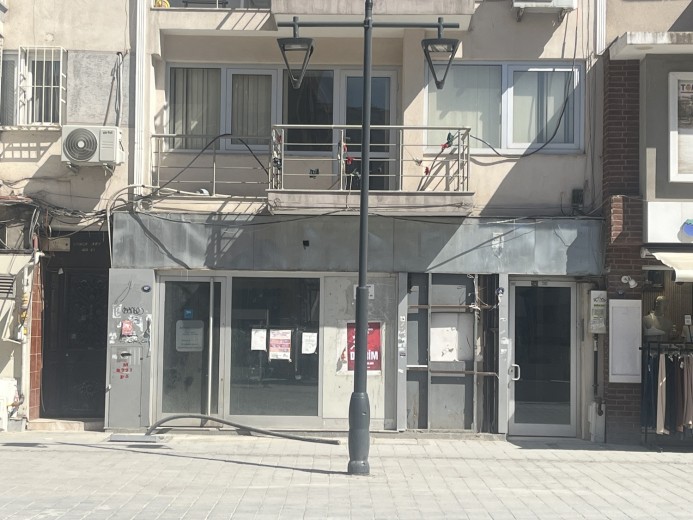 İzmir Bayraklı Satılık 217 M2 Dükkan — foto 6