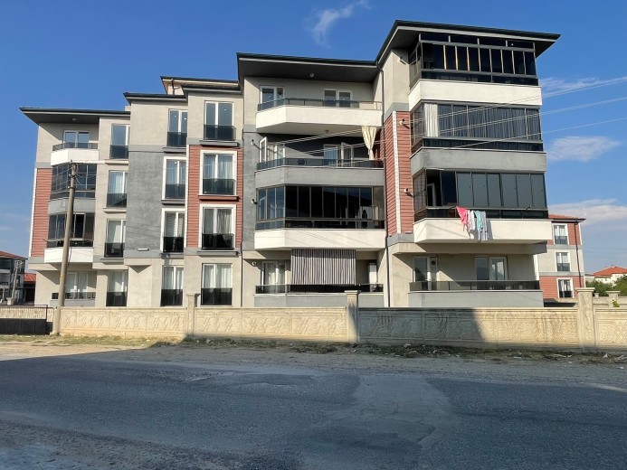 Afyonkarahisar Bolvadin 130 M2 3+1 Apartman Dairesi