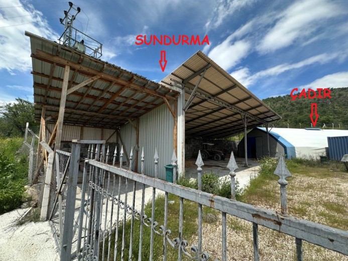 Bolu Seben 2352 M2 Kapalı Alanlı 9212,58 M2 Arazi — foto 4