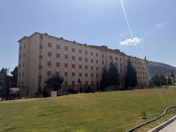 Isparta Keçiborlu 8840.00 M2 + Turistik İşletme — foto 3