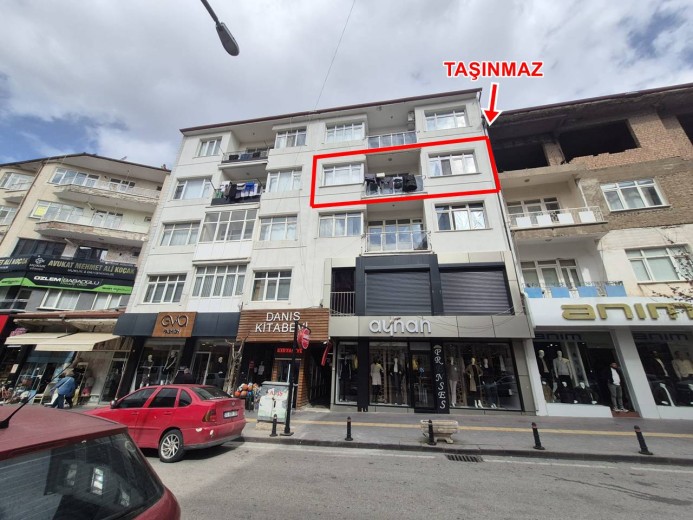 Karaman Merkez 100 M2 3+1 Apartman Dairesi — foto 5