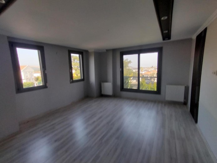 İzmir Güzelbahçe 202m2 + 48m2 Teraslı 4+1 Villa — foto 10