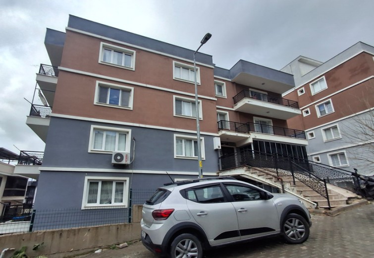 İzmir Menemen 99 M2 2+1 Apartman Dairesi