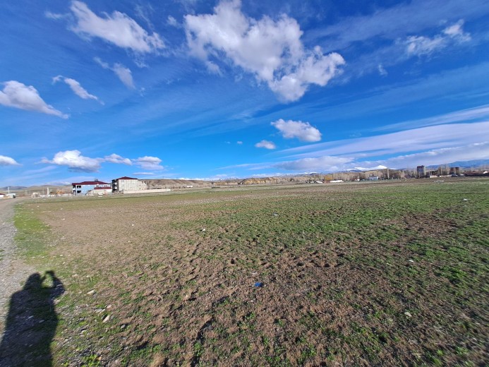 Erzurum Horasan 499,99 M2 + Muhtelif Arsa