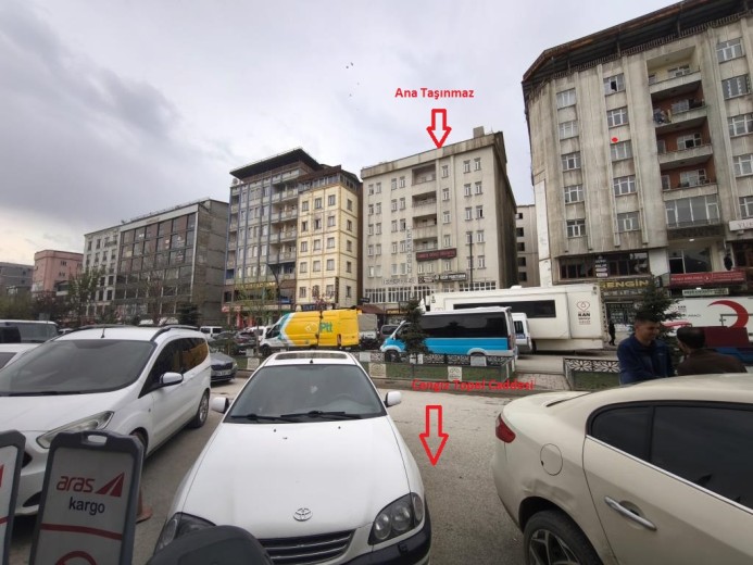 Hakkari Yüksekova 108 M2 2+1 Apartman Dairesi — foto 7