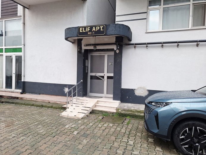Artvin Arhavi 130.00 M2 3+1 Apartman Dairesi — foto 3