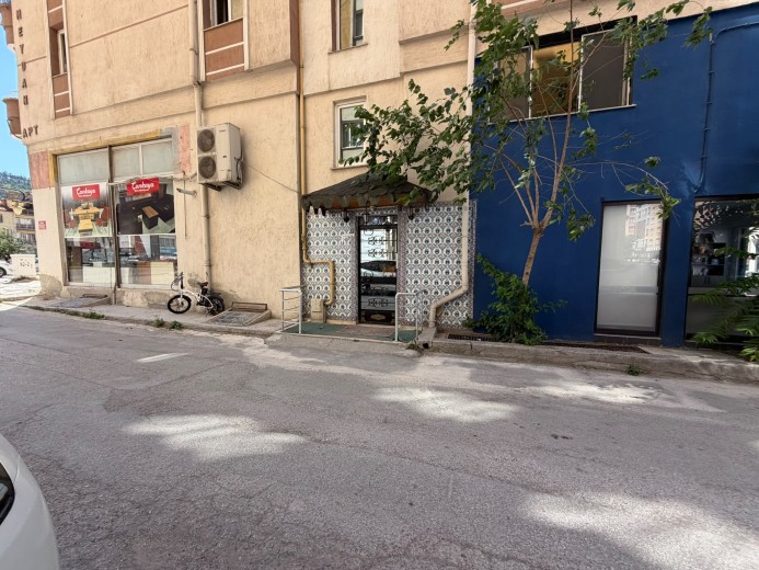 Kütahya Merkez 145 M2 5+1 Apartman Dairesi — foto 4