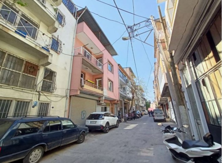 İzmir Karabağlar 290.00 M2  Bina — foto 2