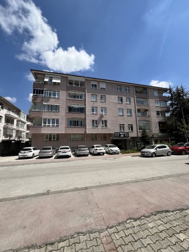 Ankara Çankaya 110 M2 3+1 Mesken — foto 6