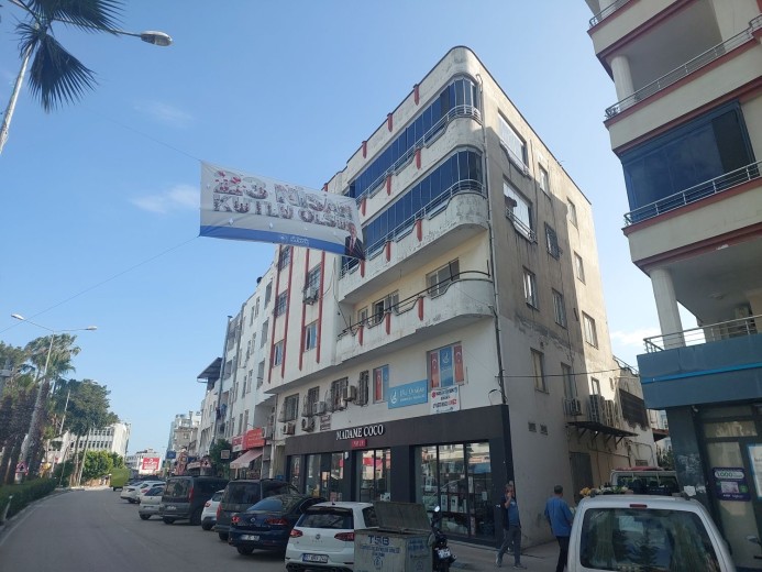 Adana Karataş 198 M2 4 +1 Apartman Dairesi — foto 4