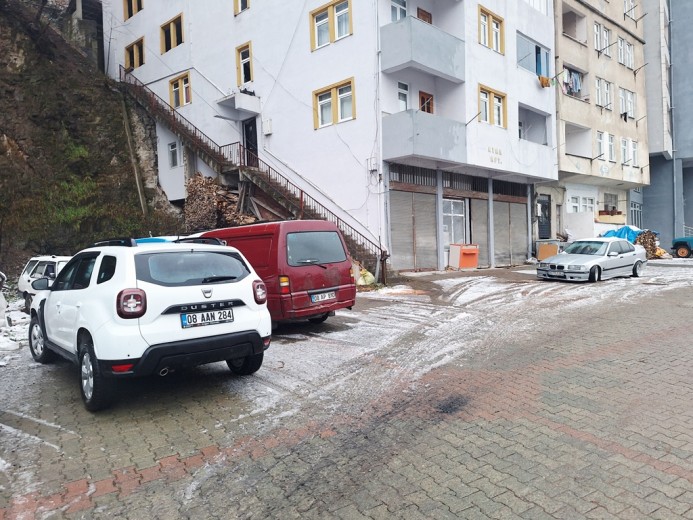 Artvin Borçka 103.00 M2 2+1 Apartman Dairesi — foto 5