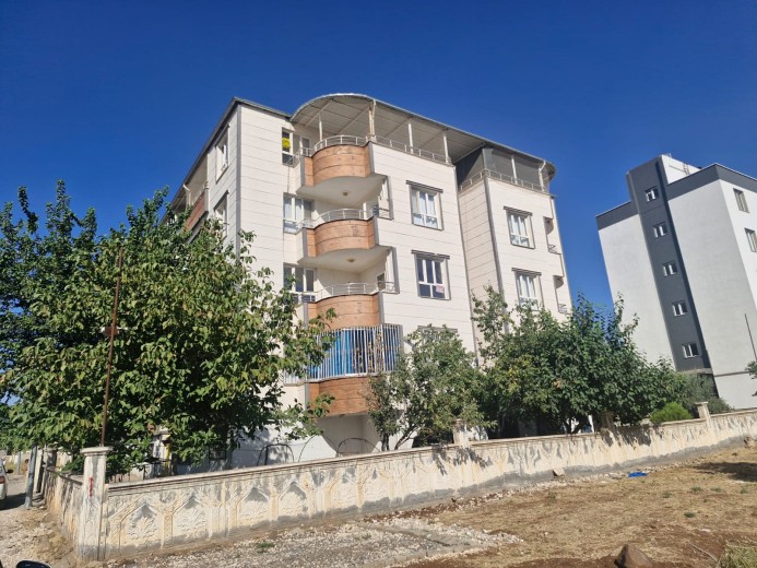 Şanlıurfa Siverek 150m2 4+1 Apartman Dairesi — foto 2