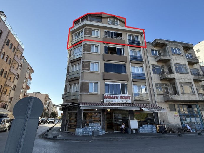 Balıkesir Bandırma 157 M2 4+1 Apartman Dairesi