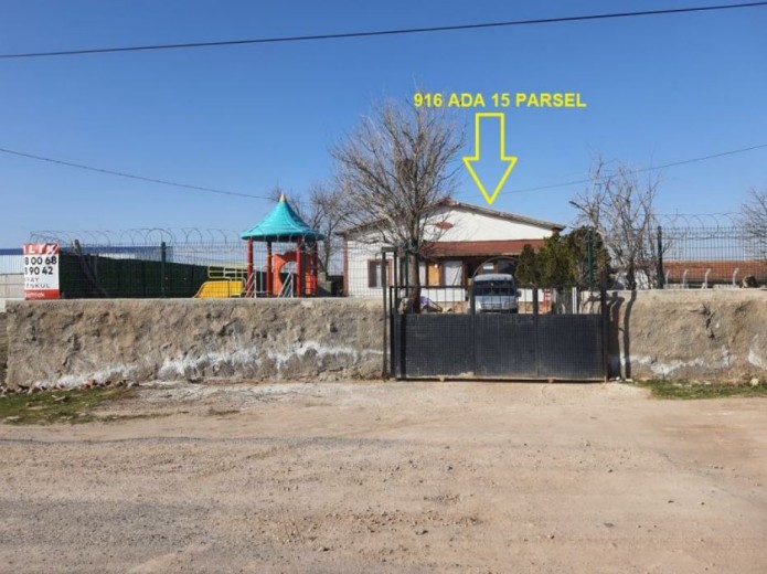 Aksaray Merkez 745 M2 Arsa Ve 130 M2 Konut