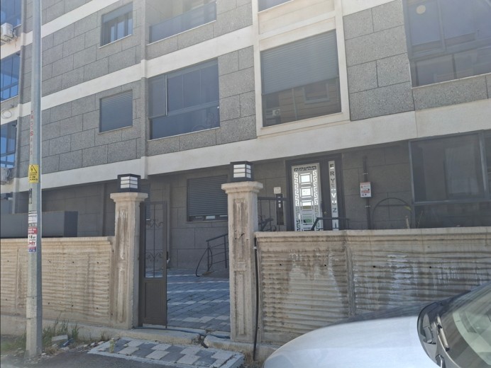 İzmir Torbalı 84 M2 2+1 Apartman Dairesi — foto 4