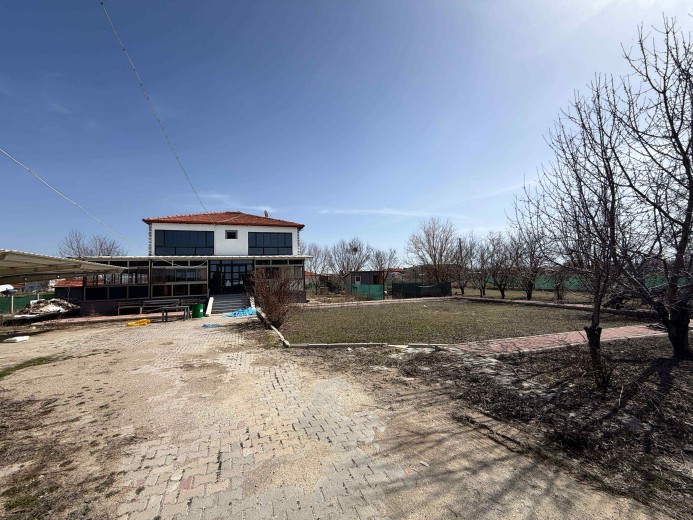 Uşak Merkez 1991m2 Muhtelif Arsa — foto 3