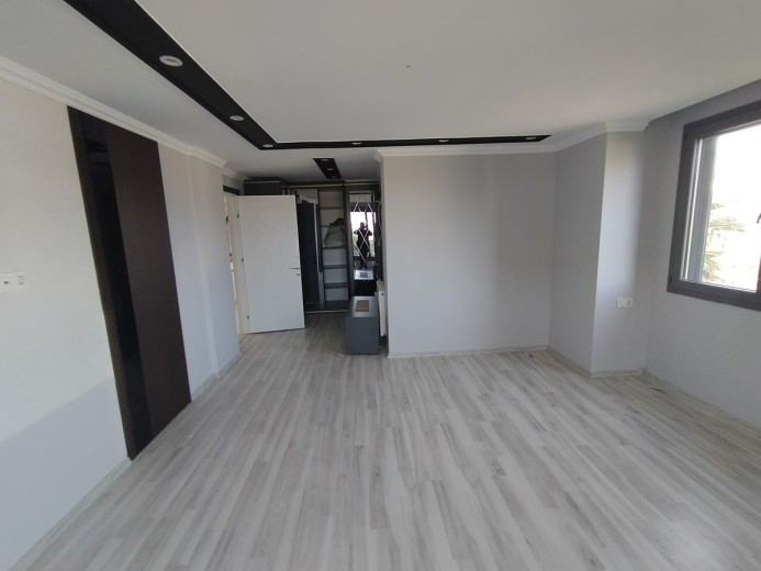 İzmir Güzelbahçe 202m2 + 48m2 Teraslı 4+1 Villa — foto 7