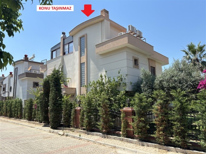 İzmir Güzelbahçe 221.00 M2 4+1 Apartman Dairesi — foto 6