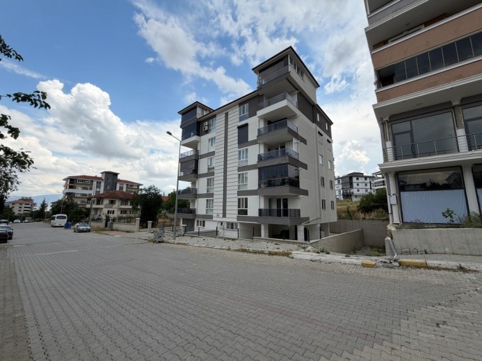 Denizli Acıpayam 116 M2 3+1 Apartman Dairesi