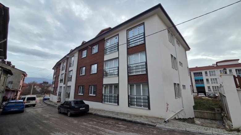 Bolu Merkez 100.00 M2 2+1 Apartman Dairesi — foto 3