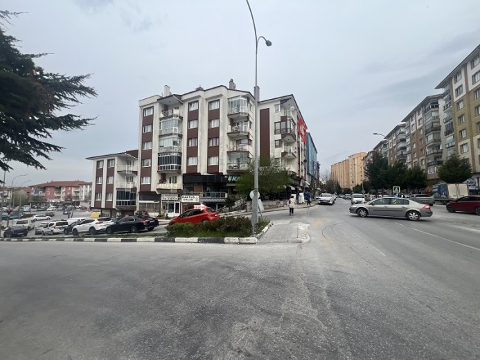 Kütahya Merkez Satılık 6+1 170 M2 Mesken — foto 4