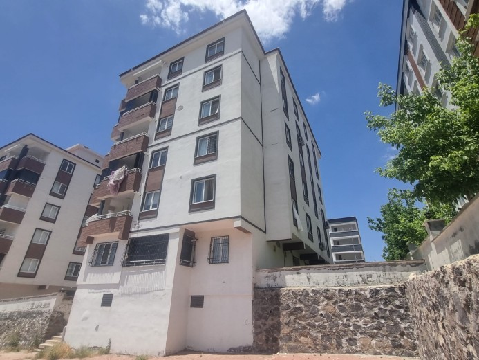 Gaziantep Şehitkamil 92.00 M2 2+1 Apartman Dairesi — foto 6